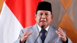 Presiden Prabowo Subianto berbicara dalam pertemuan di Kuala Lumpur pada 27 Januari 2025, sebagai ilustrasi. Sebuah video Instagram yang mencatut nama Prabow dengan menggunakan deepfake berhasil menipu warga di 20 provinsi. (Foto: HASNOOR HUSSAIN/AFP)