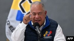 Fotografía de archivo de Elvis Amoroso, presidente del CNE venezolano, hablando a la prensa en la sede del poder electoral en Caracas, el 21 de julio de 2024.