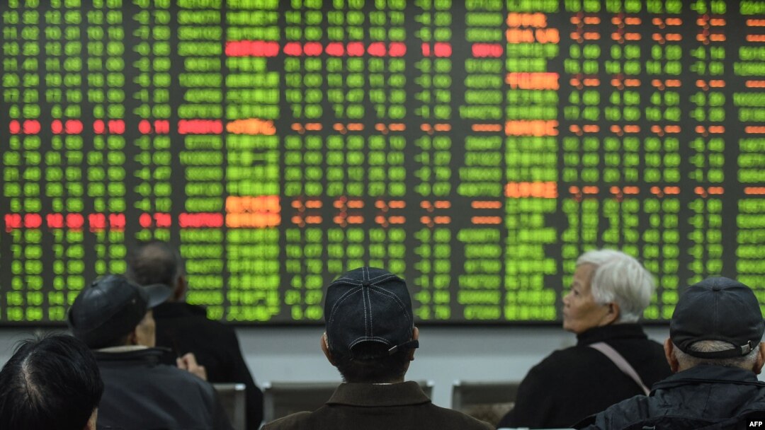 武漢肺炎疫情影響 中國股市開盤跌幅超過8%