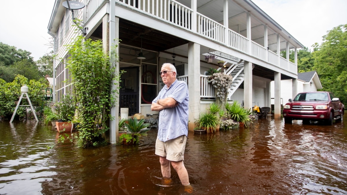 Tropical Storm Debby hits South Carolina again, threatening widespread flooding across eastern U.S.