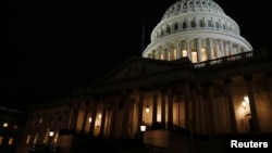 ARSIP – Gedung U.S. Capitol tampak di Capitol Hill di Washington, 28 Januari 2014