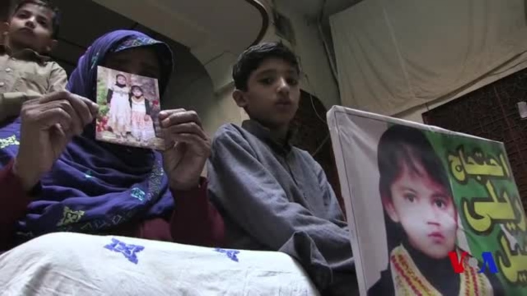 Rus ogli etuk ayolni sikadi otasi ishda watch online Sariq yigitni ofis pornosida seduces