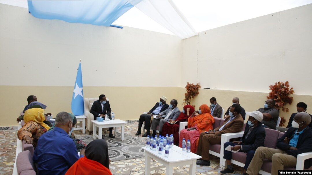Kulanka Farmaajo iyo Bulshada Rayidka 