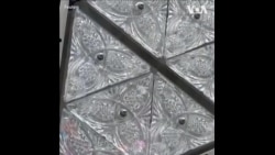 纽约时报广场为跨年水晶球降落做准备