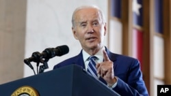 ប្រធានាធិបតី​សហរដ្ឋ​អាមេរិក​ Joe Biden ថ្លែង​សុន្ទរកថា​កាលពីថ្ងៃពុធ ទី២៨ មិថុនា ឆ្នាំ២០២៣។ (AP Photo/Evan Vucci)