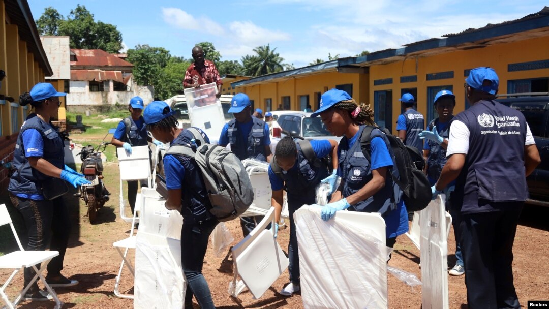 Abakozi ba OMS mw'isekeza ryo kurwanya ikiza ca Ebola i Mbandaka, muri Repubulika ya demokarasi ya Kongo, kw'itariki ya 21/05/2018.