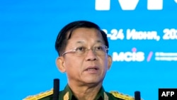 Myanmanın ordu generalı Min Aun Hlain 