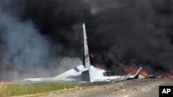 一架美国军用C-130运输机在乔治亚州萨凡纳附近坠毁。（2018年5月2日）