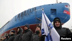 Церемонія спущення на воду атомного криголаму "Якутія", Санкт-Петербург, 22 листопада 2022. REUTERS/Igor Russak
