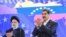 Presiden Iran Ebrahim Raisi (kiri) dan Presiden Venezuela Nicolas Maduro tampil bersama di pertemuan kaum muda Venezuela yang digelar di teater Teresa Carreno, di Caracas, pada 13 Juni 2023. (Foto: AFP/ Venezuelan Presidency/Zurimar Campos)