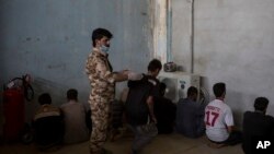 A finales de 2018, los gobiernos de Irak y de la región kurda tenían a aproximadamente 1.500 niños retenidos por su supuesta pertenencia a la milicia radical, según reportó el grupo Human Right Watch.