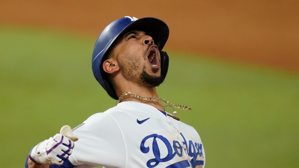 Mookie Betts homers, hits double as Dodgers win 2020 World Series