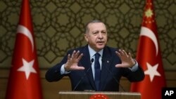 Cumhurbaşkanı Erdoğan partisinin genişletilmiş il başkanları toplantısında konuştu.