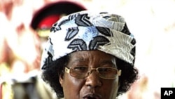 Malawi's new President Joyce Banda gives a press conference in Lilongwe (file photo). 