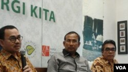 Pembahasan peningkatan tenaga listrik Indonesia. (VOA/Iris Gera)