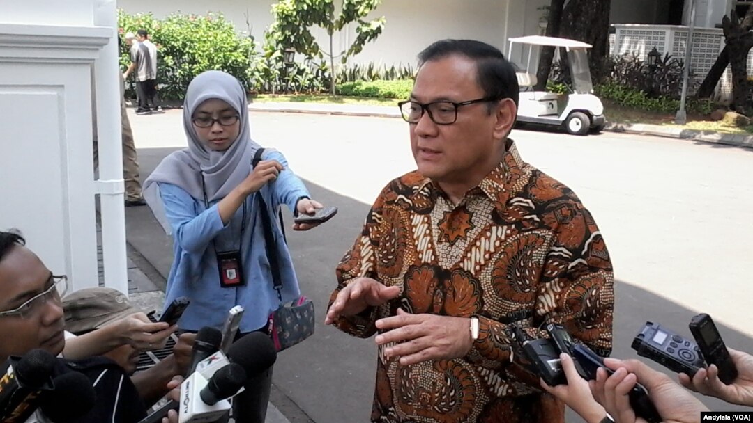 Gubernur Bank Indonesia Agus Martowardojo di komplek Istana Kepresidenan (27/8). (VOA/Andylala)