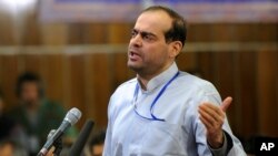 FILE: Billionaire Mahafarid Amir Khosravi, executed Saturday, spoke at his trial in Tehran, Iran, on Feb. 18, 2012.