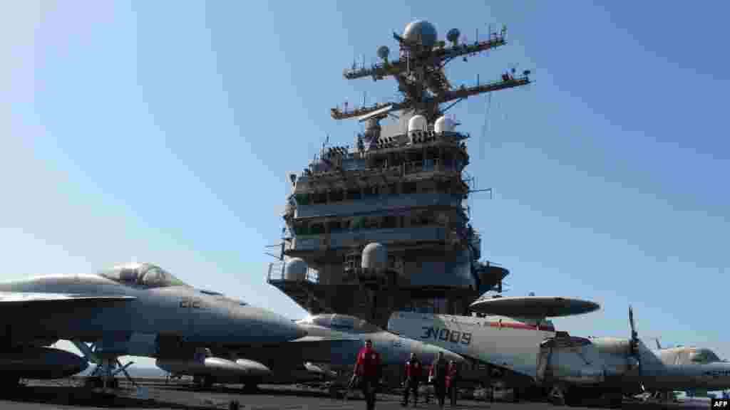 با ابراهام لینکلن بر آبهای خلیج فارس