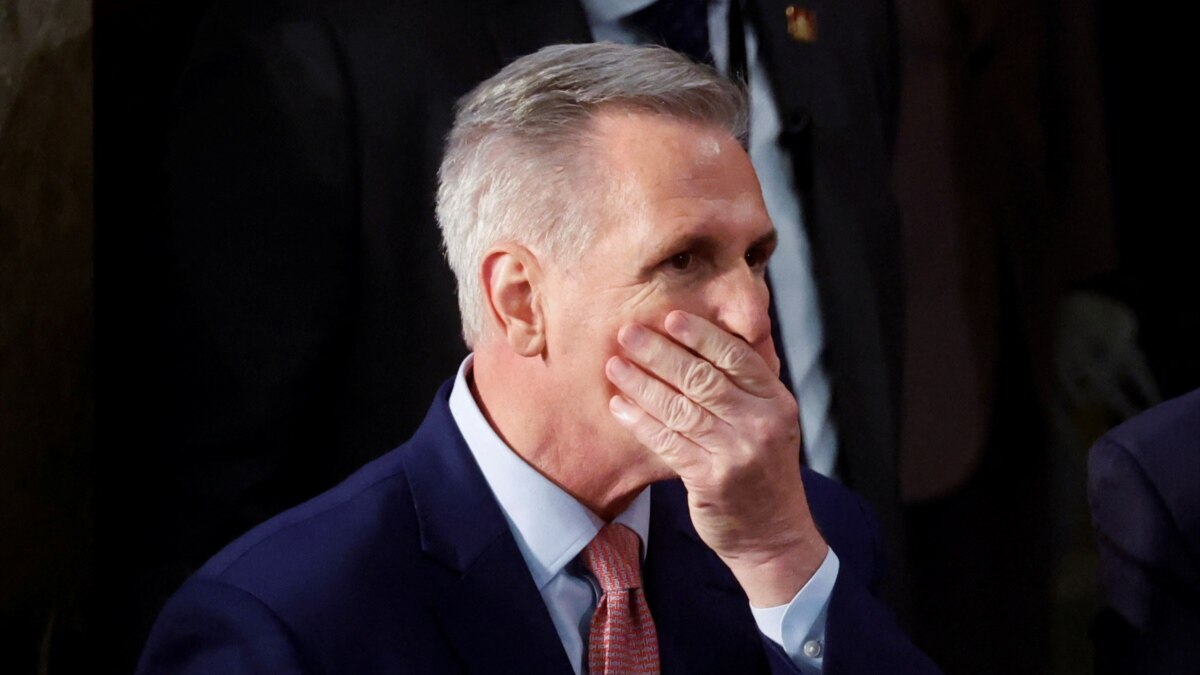 towards a “reorganization of the American centrist system”