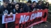 Quốc hội Trung Quốc vừa thông qua một hiệp ước dẫn độ với Việt Nam trong khi dự luật dẫn độ của nước này với Hong Kong đang bị nhiều người trên thế giới phản đối, gồm cả những người biểu tình trong ảnh tại Sydney, Úc. 