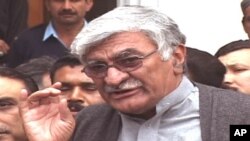 اسفنديارولي خان د فاټا اولس ته به فيصله کول وي چې ايا هغوي يوه بيله صوبه غواړي که په خېبر پښتونخوا کې گډیدل غواړي