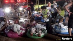 타이완 호모사 워터파크 음악회 화재로 부상을 입은 환자들이 고무풍선에 임시로 눕혀져 있는 모습.