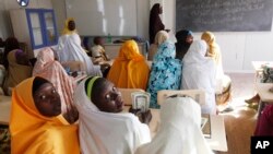 Une école pour enfants déplacés fuyant Boko Haram, Maiduguri, Nigeria, le 7 décembre 2015.