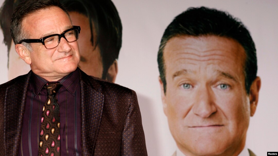FILE - Actor Robin Williams, star of the new film "Old Dogs" arrives at the film's premiere in Hollywood, California, Nov. 9, 2009.
