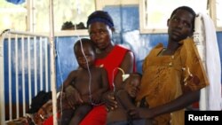 Wakinamama wajawazito katika hospitali moja katika kijiji cha Iganga kaskazini ya Uganda