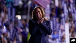 La candidate démocrate à la présidence, la vice-présidente Kamala Harris, lors de la convention nationale démocrate, le jeudi 22 août 2024, à Chicago.