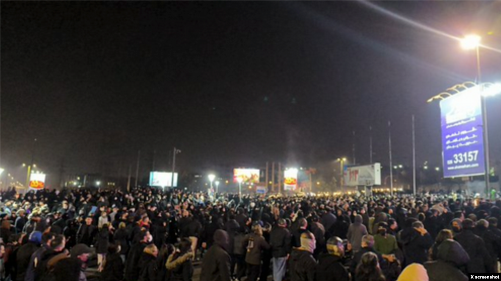 اعتراضات ضد حکومتی کرج؛ شامگاه دوازده دیماه