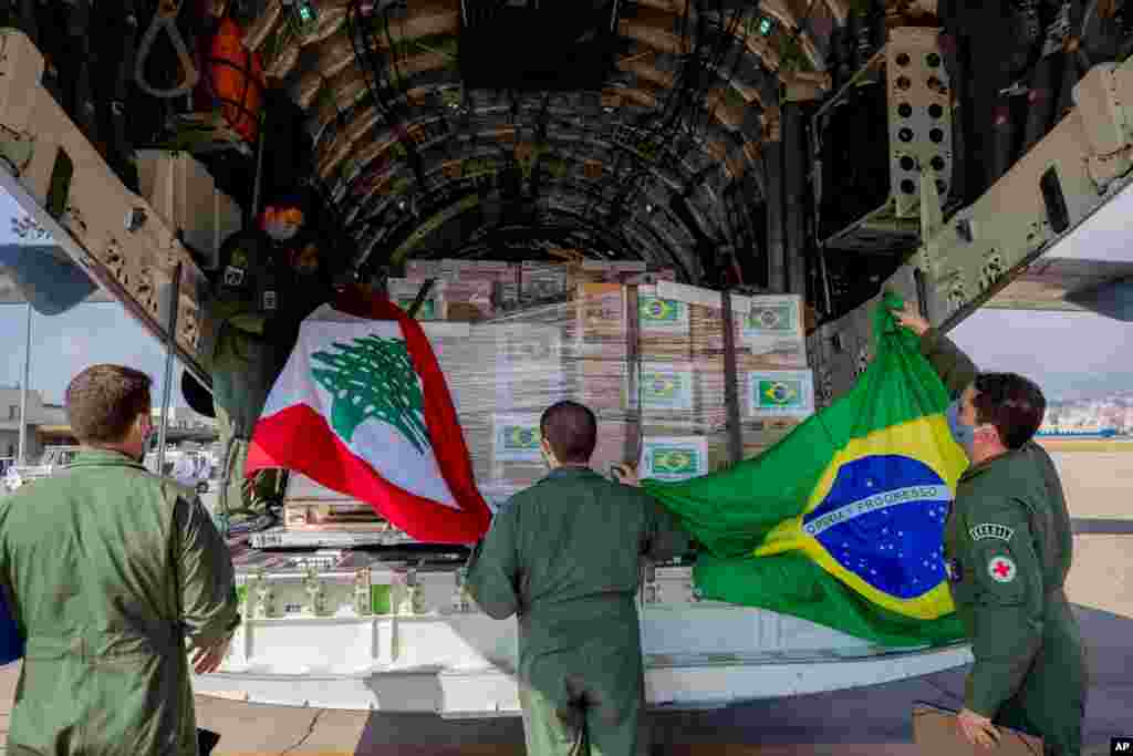 ارسال کمک‌های بین‌المللی به لبنان ادامه دارد. این محموله کمک ها از برزیل اعزام شده است. 