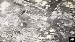 Foto de la mezquita al-Nuri destruida por el grupo Estado Islámico en Mosul. Imagen proporcionada por U.S. CENTCOM. Junio 21, 2017. 