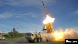 Foto Departemen Pertahanan AS menunjukkan uji coba misil penangkal THAAD (foto: dok).