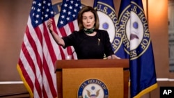 Ketua DPR AS Nancy Pelosi dalam konferensi pers di Capitol Hill, 14 Mei 2020, di Washington. 