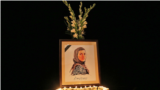 <div>مراسم بزرگداشت مریم میرزاخانی در موسسه رعد در تهران<br />
عکس: هوشنگ هادی</div>
