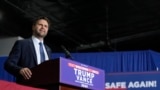 El candidato republicano a la vicepresidencia, el senador JD Vance, republicano por Ohio, habla en un evento de campaña el martes 17 de septiembre de 2024 en Eau Claire, Wisconsin. (Foto AP/Abbie Parr)