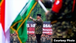 Menteri Agama Yaqut Cholil Qoumas, yang baru saja dilantik Presiden Joko Widodo pertengahan pekan ini, secara tidak terduga mengikuti perayaan Malam Natal di ibu kota Washington DC secara daring. (Foto: Courtesy)