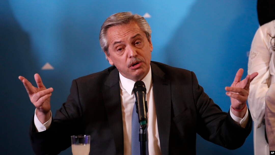 El presidente argentino, Alberto Fernández, trata de contener una crisis económica donde más del 35% por ciento de la población vive en la pobreza.