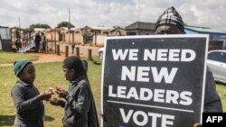 TOPSHOT - Supporters of the South African political party Rise Mzanzi gather for a community meeting in Eden Park, Alberton, on April 12, 2024. (Photo by MARCO LONGARI / AFP)