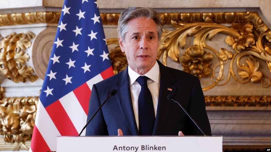 Fransa’da temaslarda bulunan ABD Dışişleri Bakanı Antony Blinken, Amerikalı insani yardım örgütü World Central Kitchen’ın 7 çalışanının ölümüne yol açan Gazze’deki İsrail saldırısıyla ilgili “hızlı ve tarafsız” bir soruşturma yapılması çağrısında bulundu.