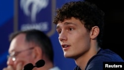 Dan wasan kasar Faransa Benjamin Pavard