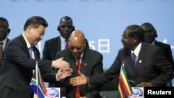 UMongameli Jacob Zuma loMongameli Robert Mugabe