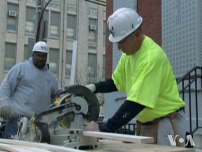 US Hiring Beats Expectations, Unemployment Falls to 7.5 Percent