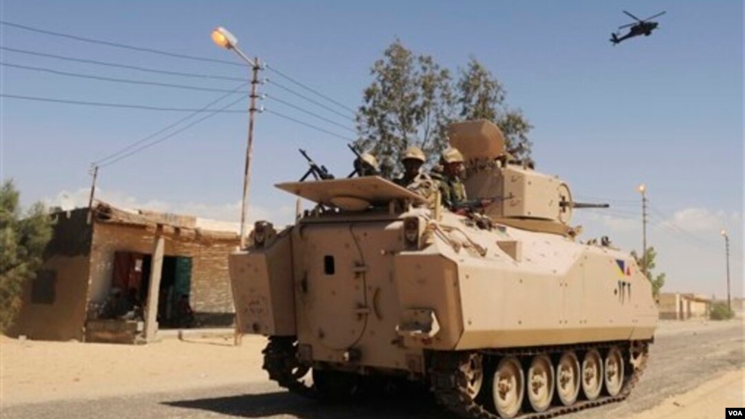 Pasca jatuhnya Presiden Morsi, militer Mesir melakukan penumpasan terhadap kaum militan Islamis di Sinai.