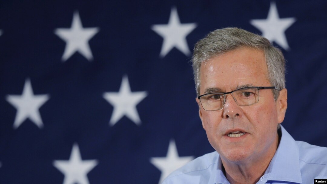 Mantan gubernur Florida dan kandidat calon presiden Partai Republik untuk 2016, Jeb Bush, dalam sebuah konferensi di Nashua, New Hampshire (17/4). (Reuters/Brian Snyder)