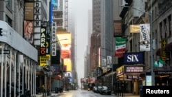 El distrito de Broadway se ha quedado vacío a causa de la crisis del coronavirus en Nueva York.