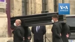 De nombreuses personnalités rendent un dernier hommage à l'humoriste Guy Bedos