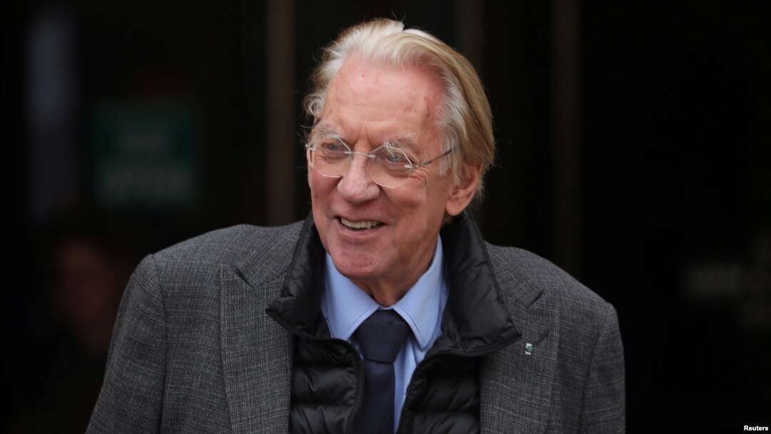 FILE - Actor Donald Sutherland arrives for a screening at the AFI Film Festival in Los Angeles on Nov. 12, 2017. Sutherland, 88, has died, his son confirmed on June 20, 2024.