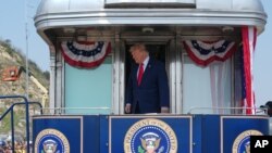 Serok Trump ji bo Merasîm û Çalakiyên Bîranîna 250 Serxwebûna Amerîkayê li Dakota Bakur e